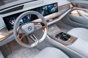 BMW Concept i4 üzerinde yeni flat logo